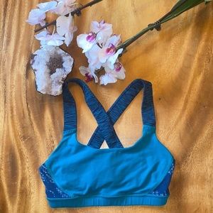 🦅 American Eagle Sports Bra